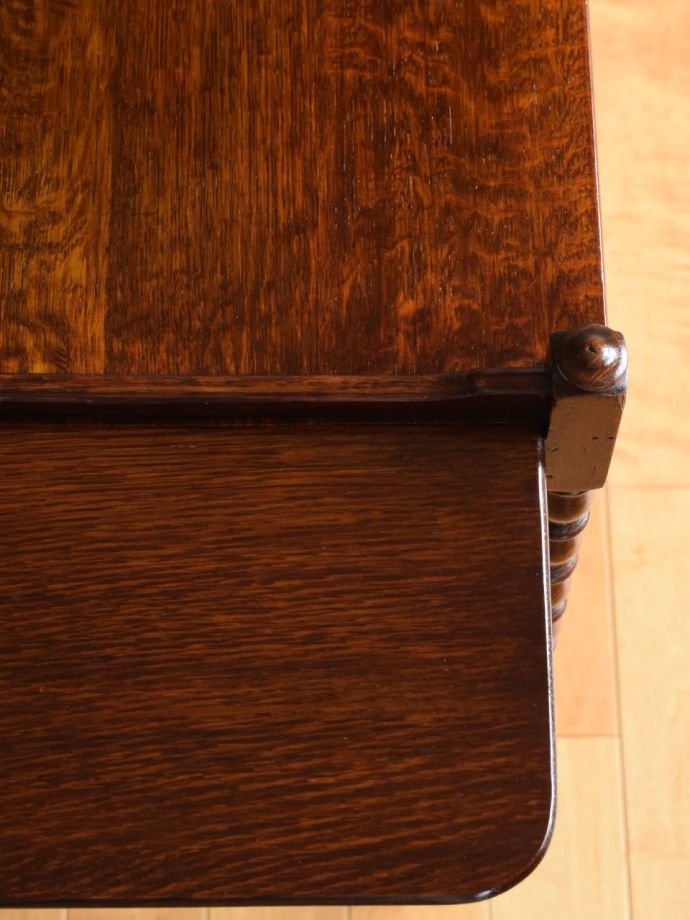 アンティークワゴンの木目