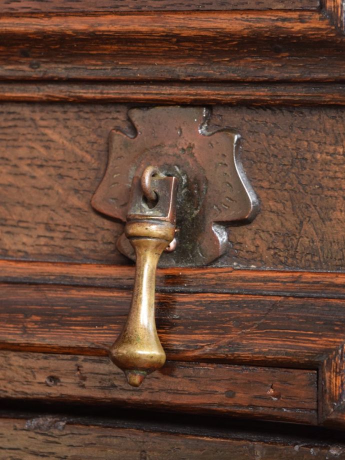 アンティーク家具の取っ手