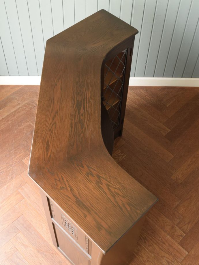 アンティークのカウンターの天板