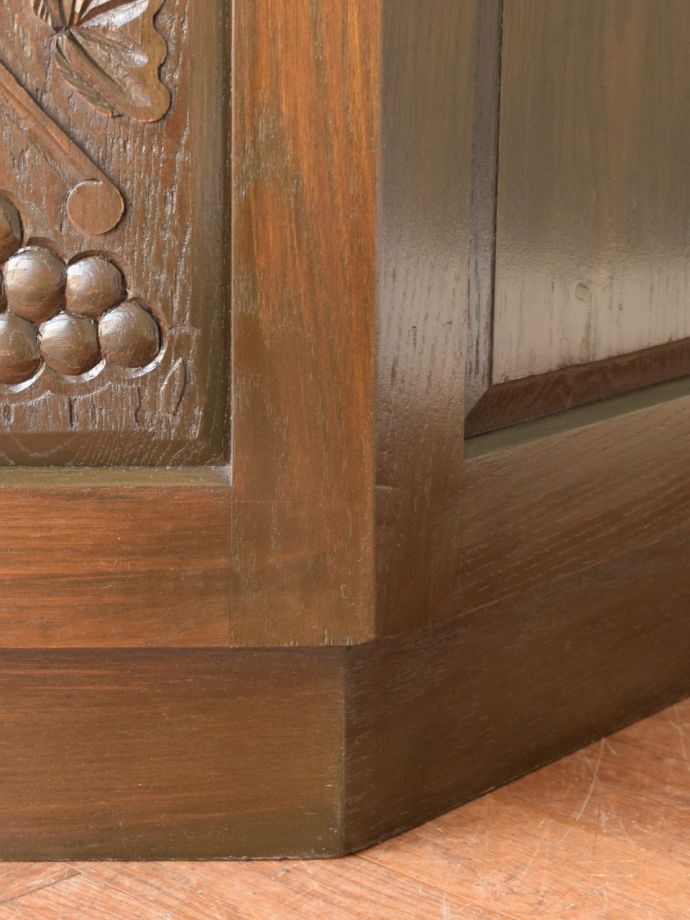 アンティーク家具の脚