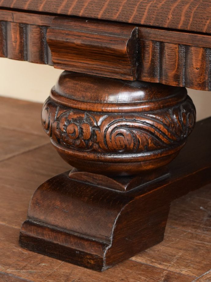 アンティーク家具の脚