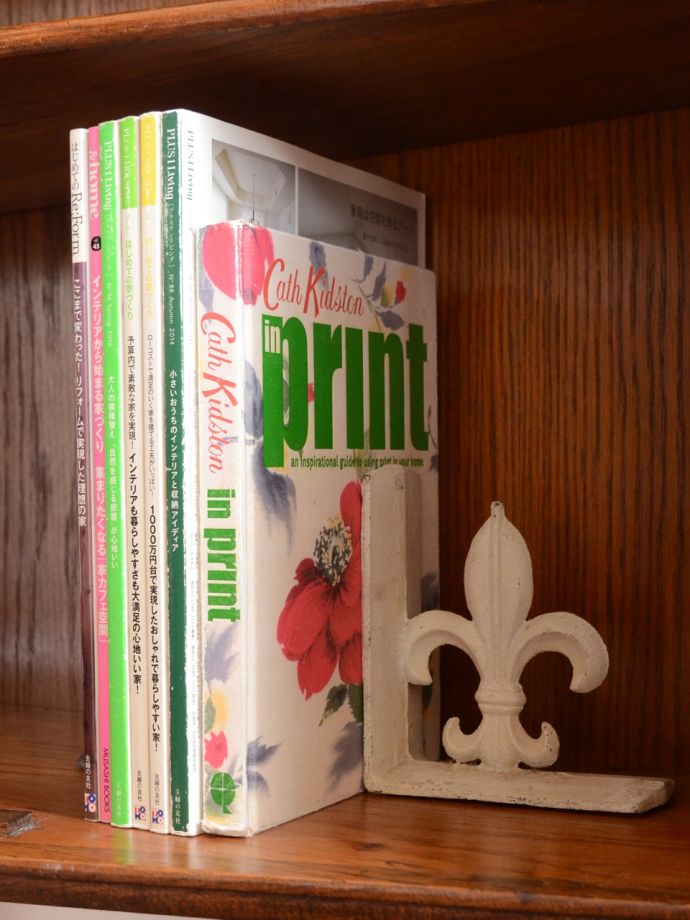 収納たっぷりのキャビネット