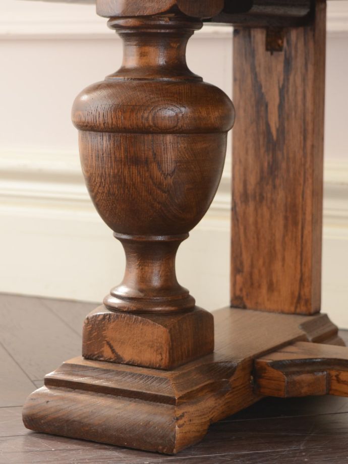 アンティーク家具の脚