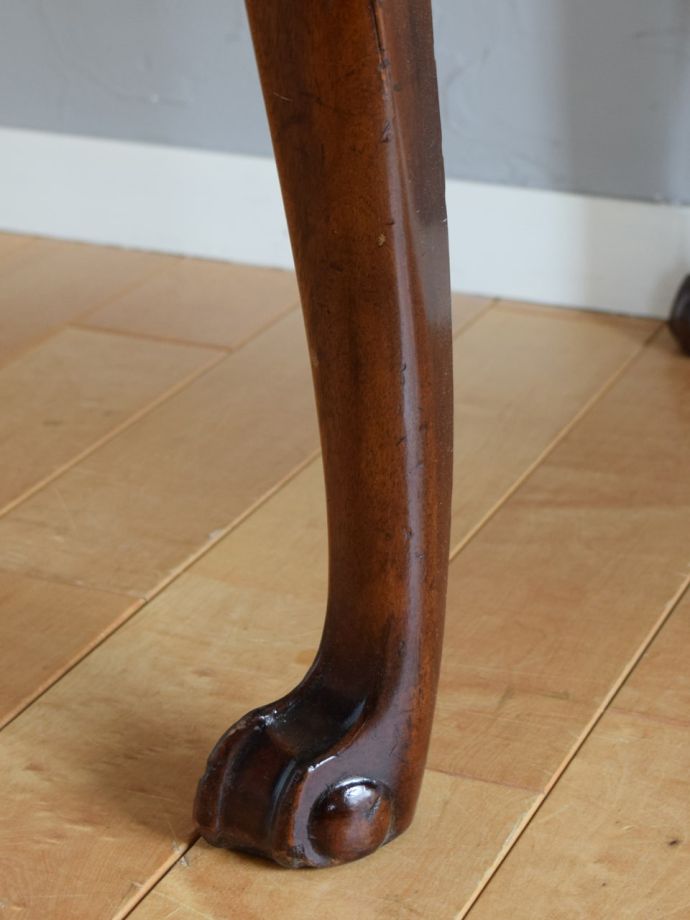 アンティークデスクの脚