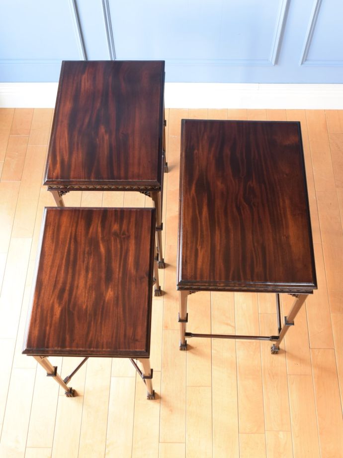 アンティークのテーブルの天板