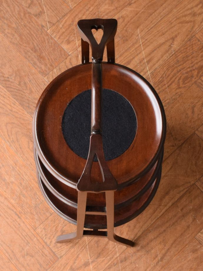 アンティークのケーキスタンドの天板