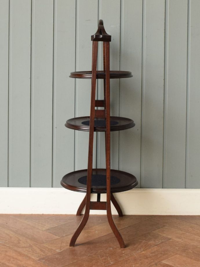 ケーキスタンドの側面