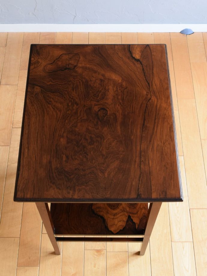 オケージョナルテーブルの天板