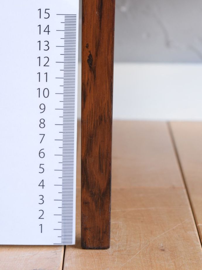 アンティーク家具の脚