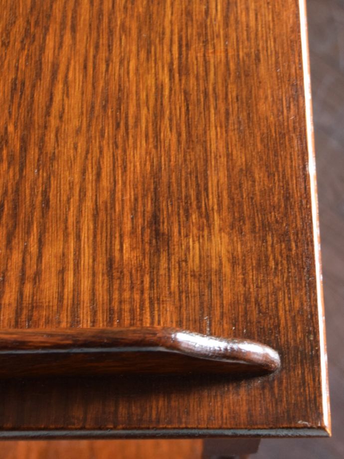 キャビネットの天板