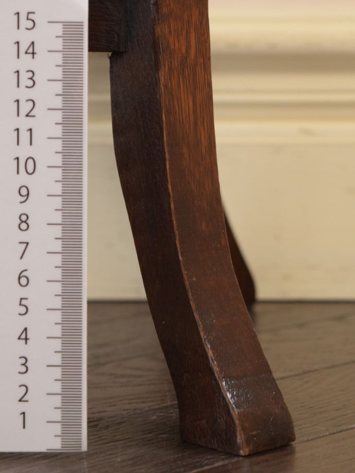 アンティーク家具の脚