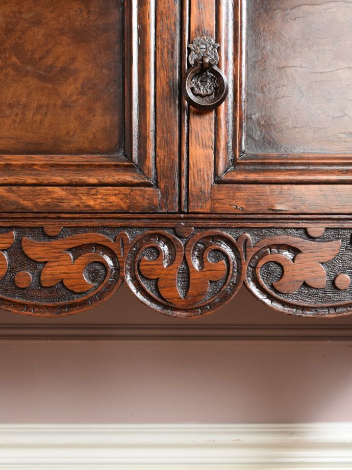 アンティークらしい彫