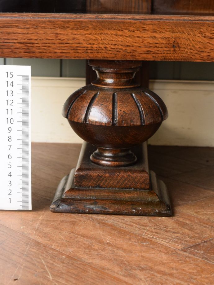 アンティーク家具の脚