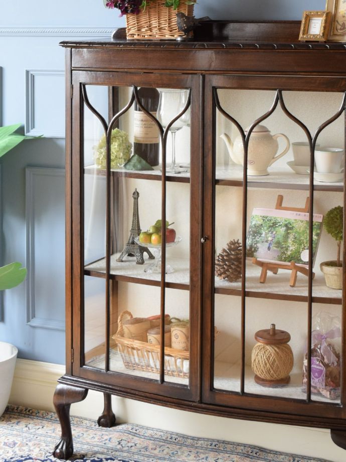 アンティークガラスの扉