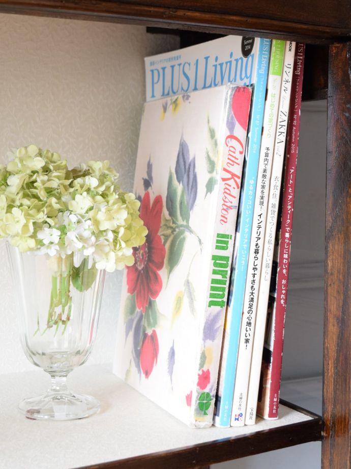 収納たっぷりのキャビネット