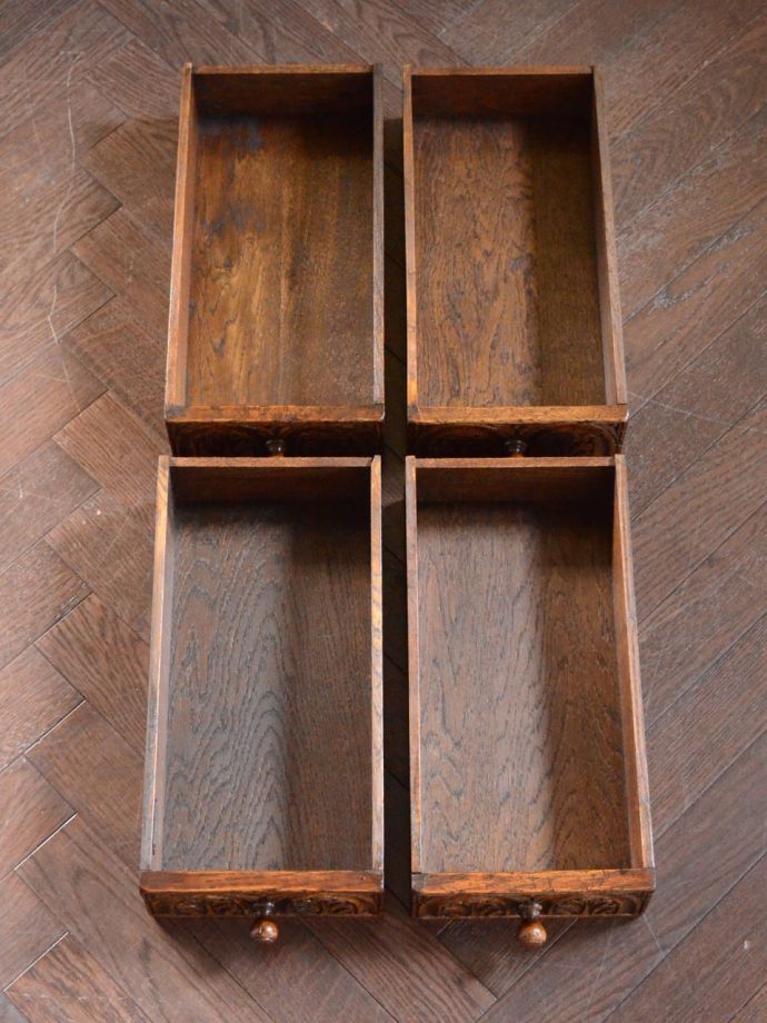 アンティークデスクの引き出し