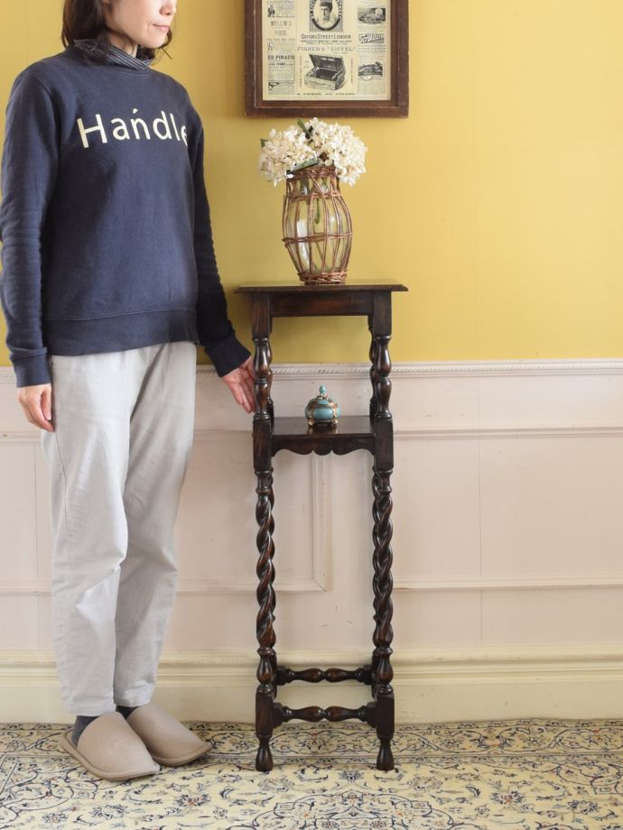 アンティークのプランツスタンド