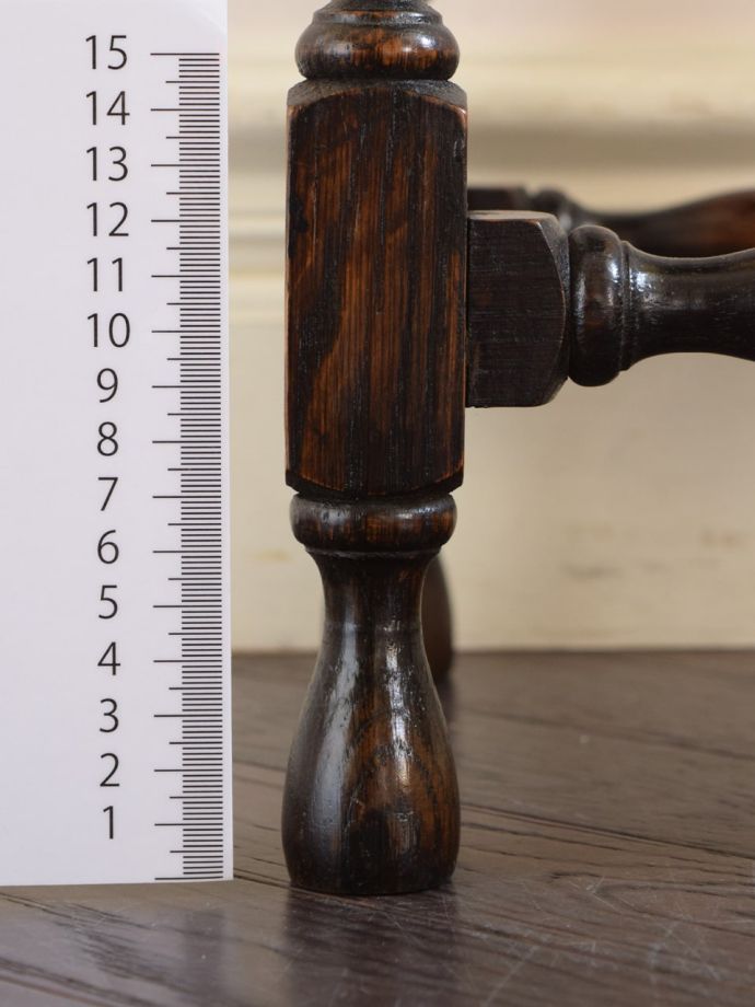 アンティーク家具の脚