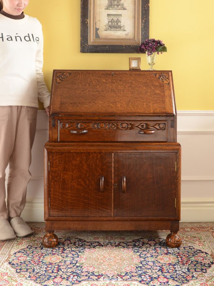 英国アンティークのビューロー