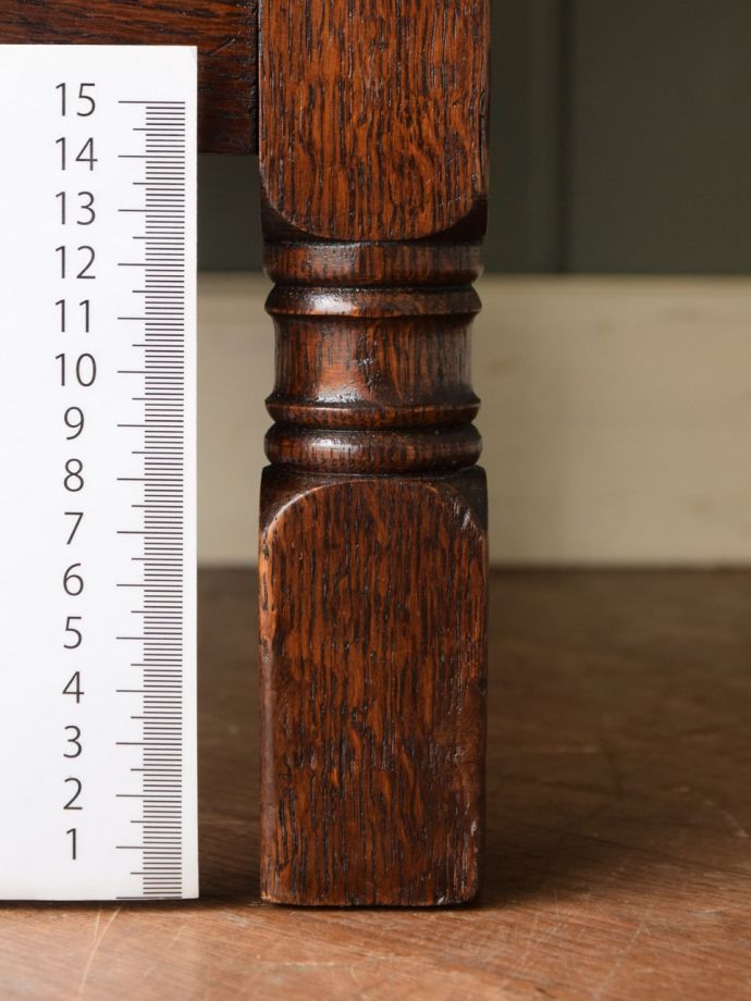 アンティーク家具の脚