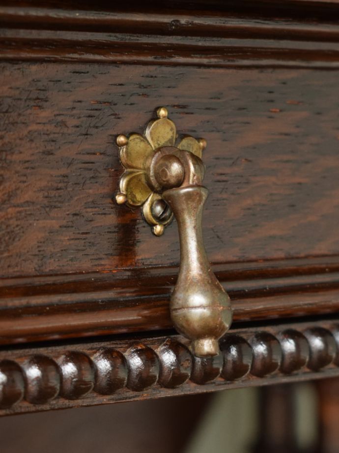 アンティーク家具の取っ手