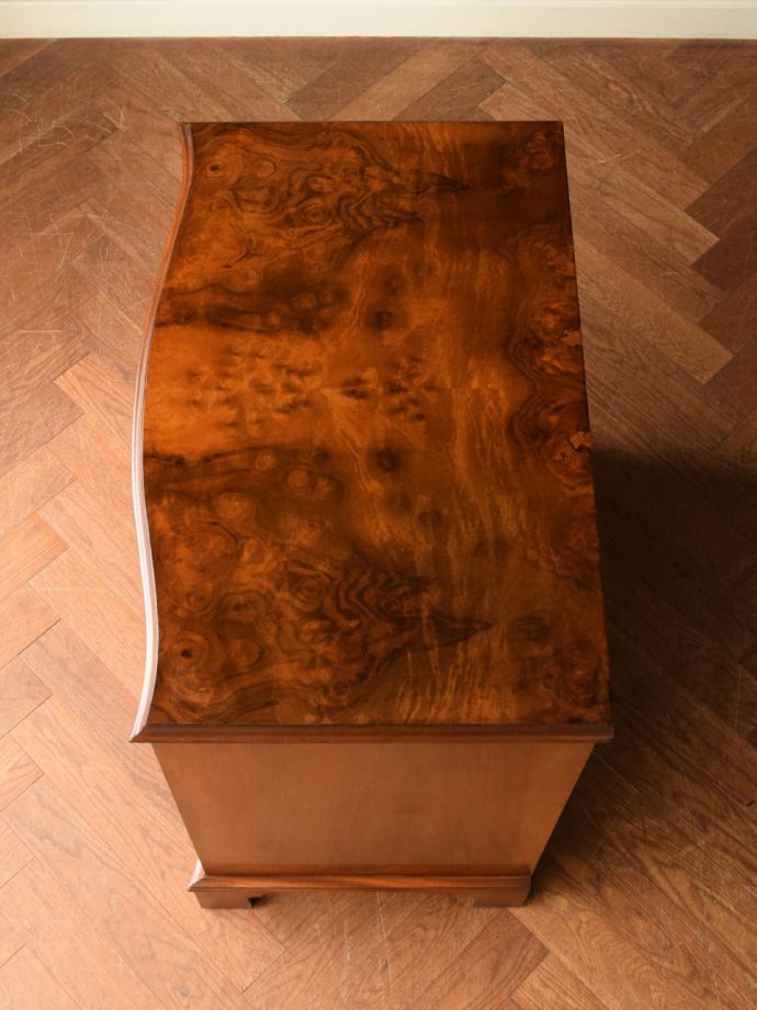 おしゃれなチェストの天板