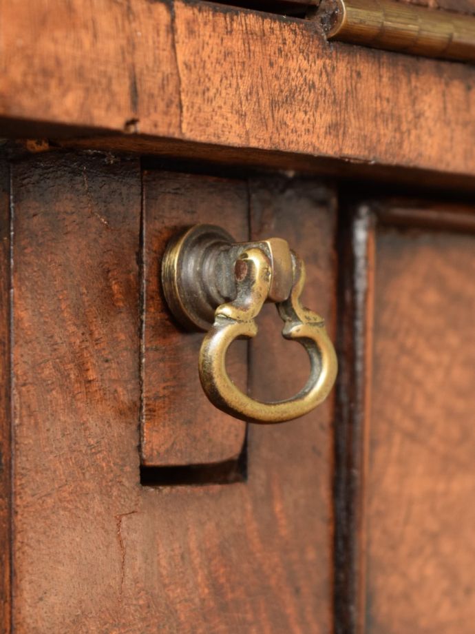 アンティークチェストの取っ手
