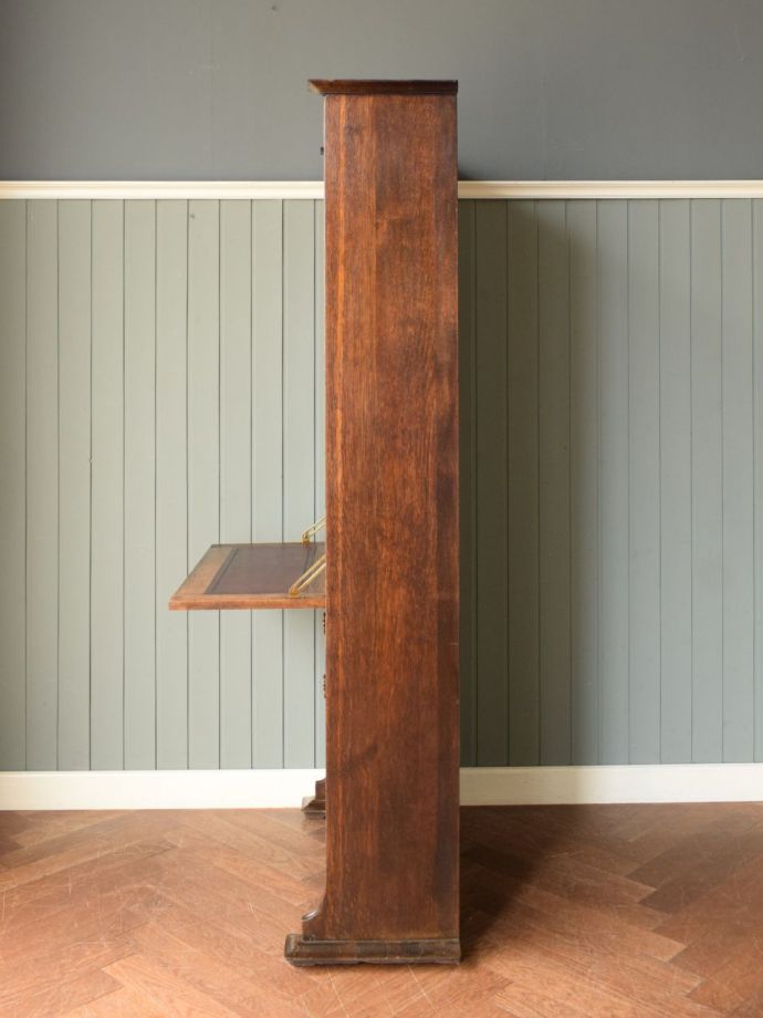 ビューローブックケースの側面