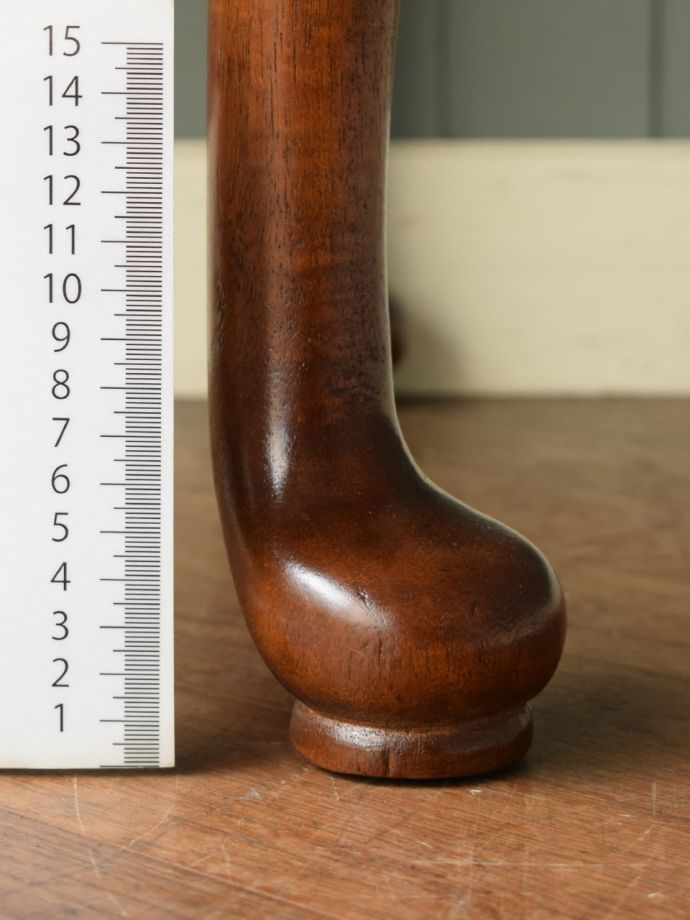 アンティーク家具の脚