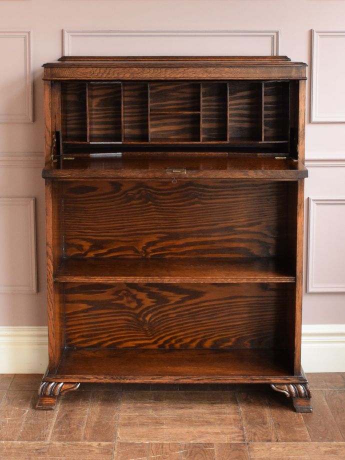 アンティークビューローの扉の中