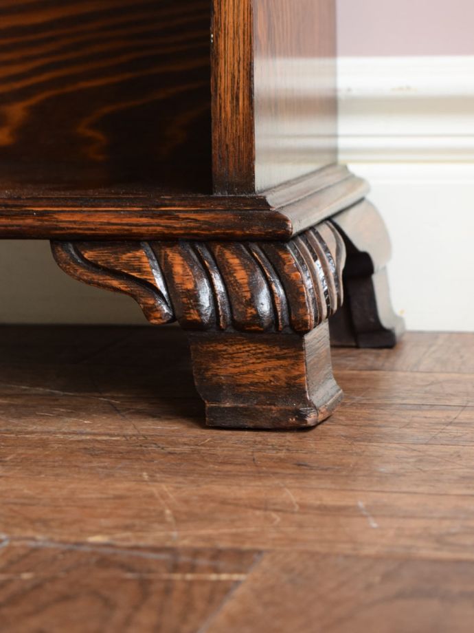 アンティーク家具の脚
