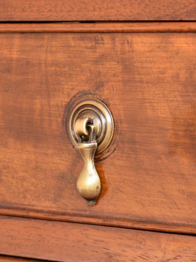 アンティークチェストの取っ手