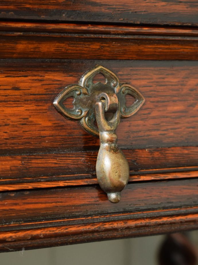 アンティーク家具の取っ手