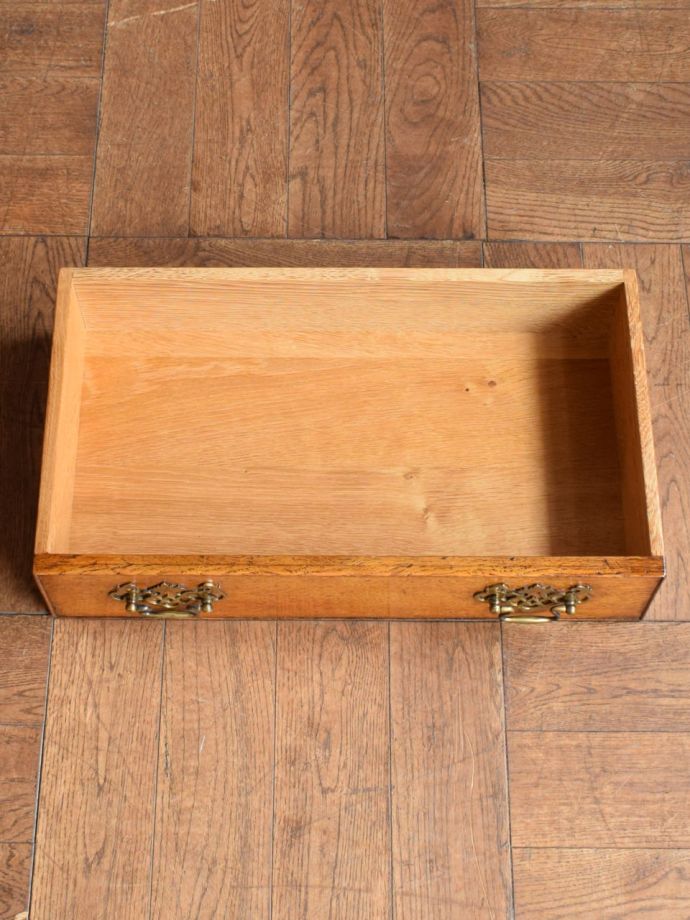 コンソールテーブルの引き出し