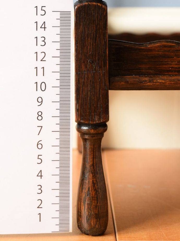 アンティーク家具の脚