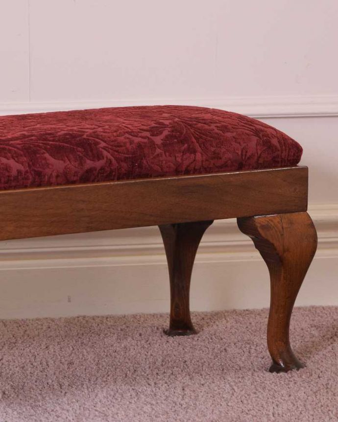 スツール・オットマン　アンティーク チェア　イギリスから到着したアンティークフットスツール（足置き）。しっかり修復してあるので安心してお使い下さいいろんな修復方法がありますが、Handleでは一度バラしてから再び組み直していますので実用的に使って頂けます。(q-337-c)