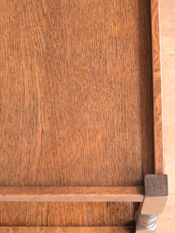 アンティークワゴンの木目