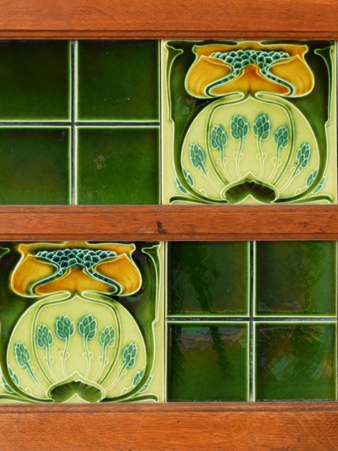 アンティークのタイル