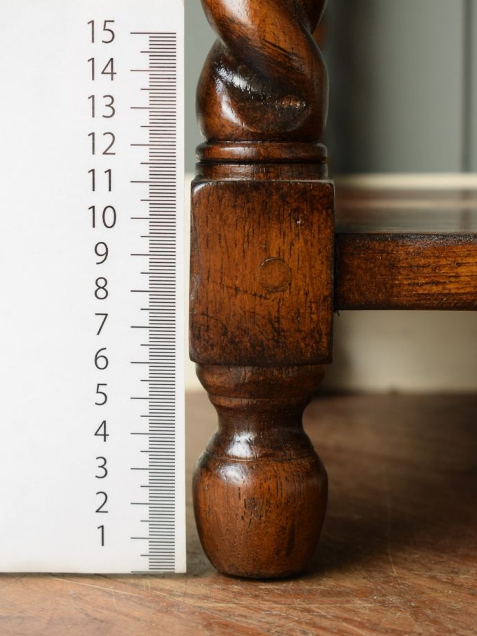 アンティーク家具の脚