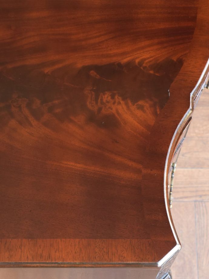 ドレッサーの天板