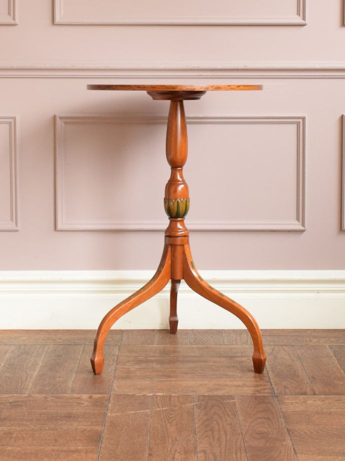 オケージョナルテーブルの側面