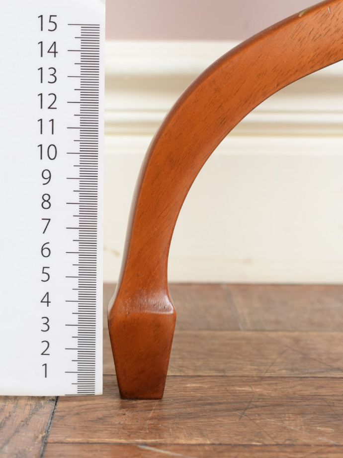 アンティーク家具の脚