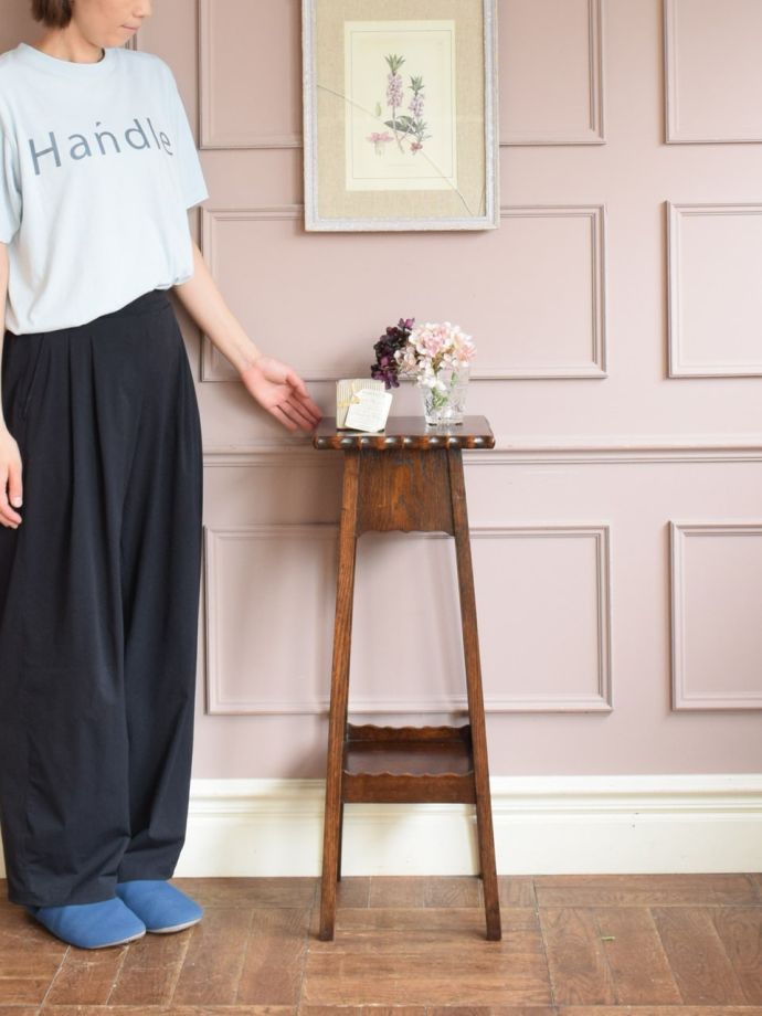 アンティークのプランツスタンド