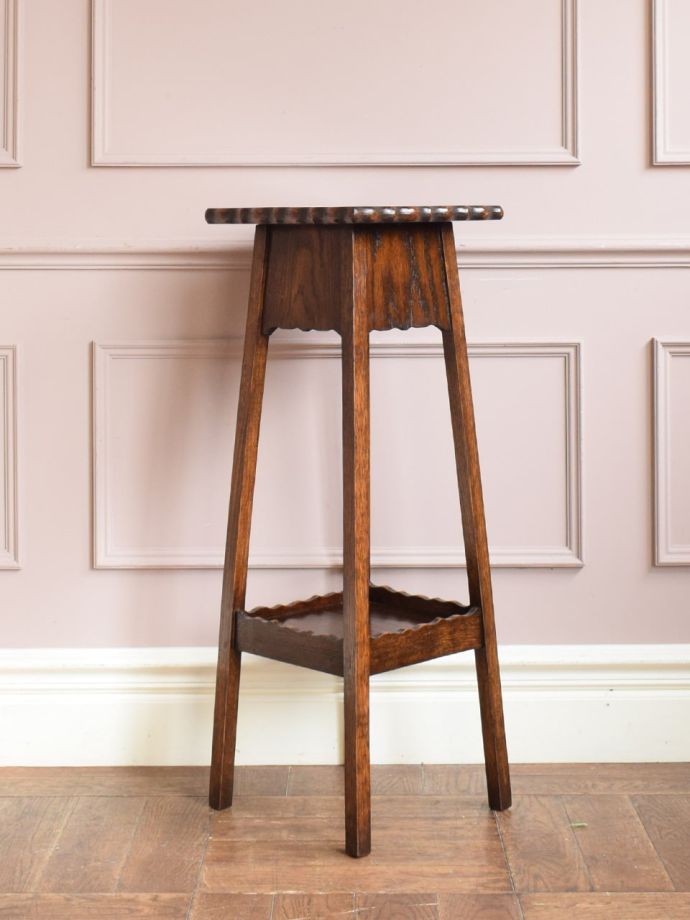 プランツスタンドの側面