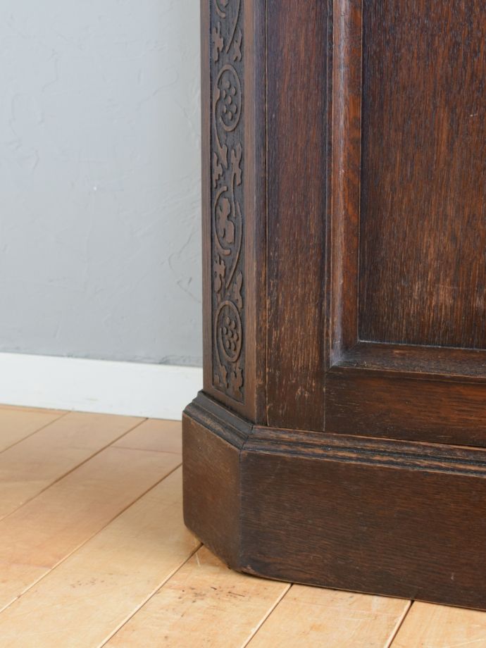 アンティーク家具の脚