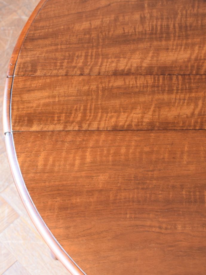 アンティークらしい木目