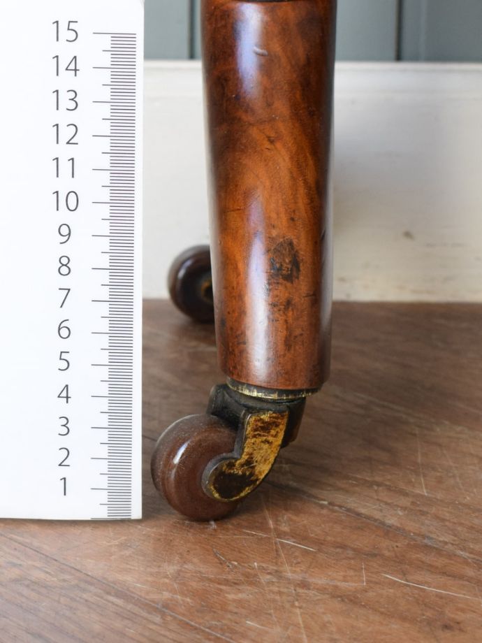 伸長式テーブルの脚