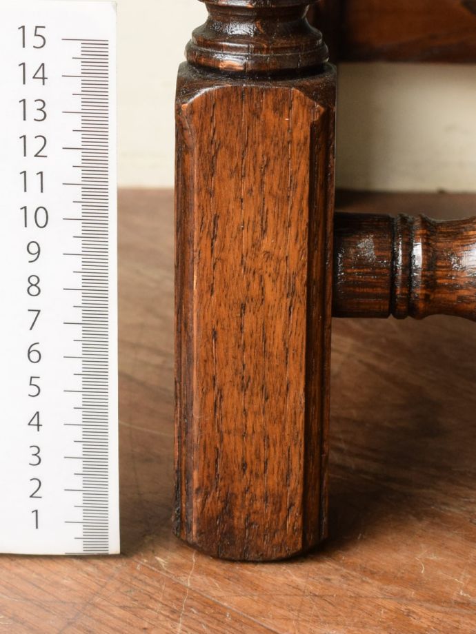 アンティーク家具の脚