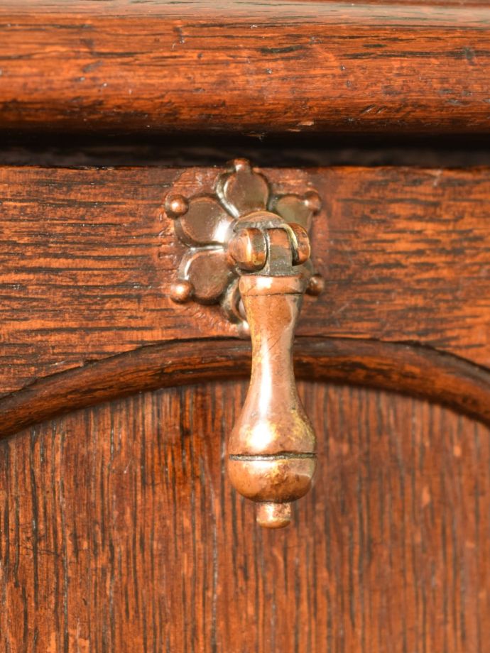 アンティーク家具の取っ手