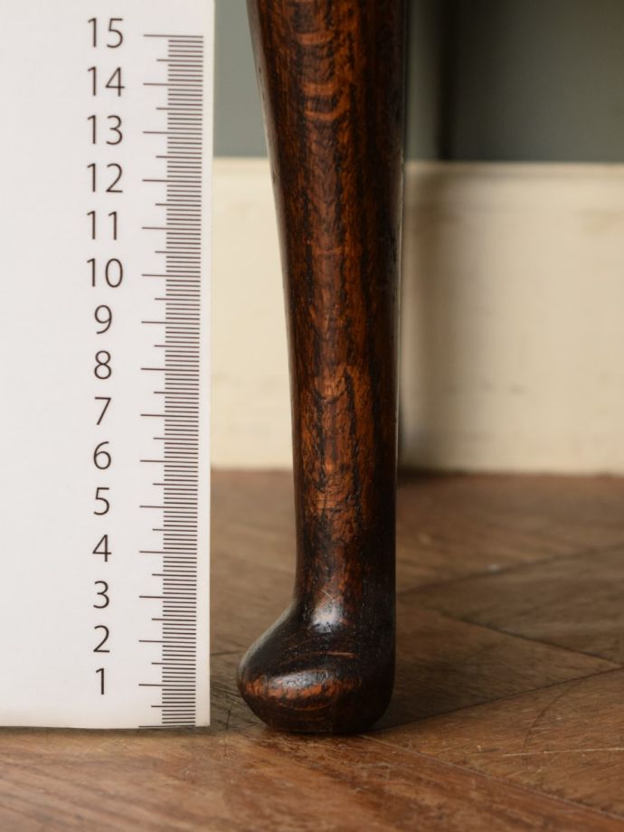 アンティーク家具の脚